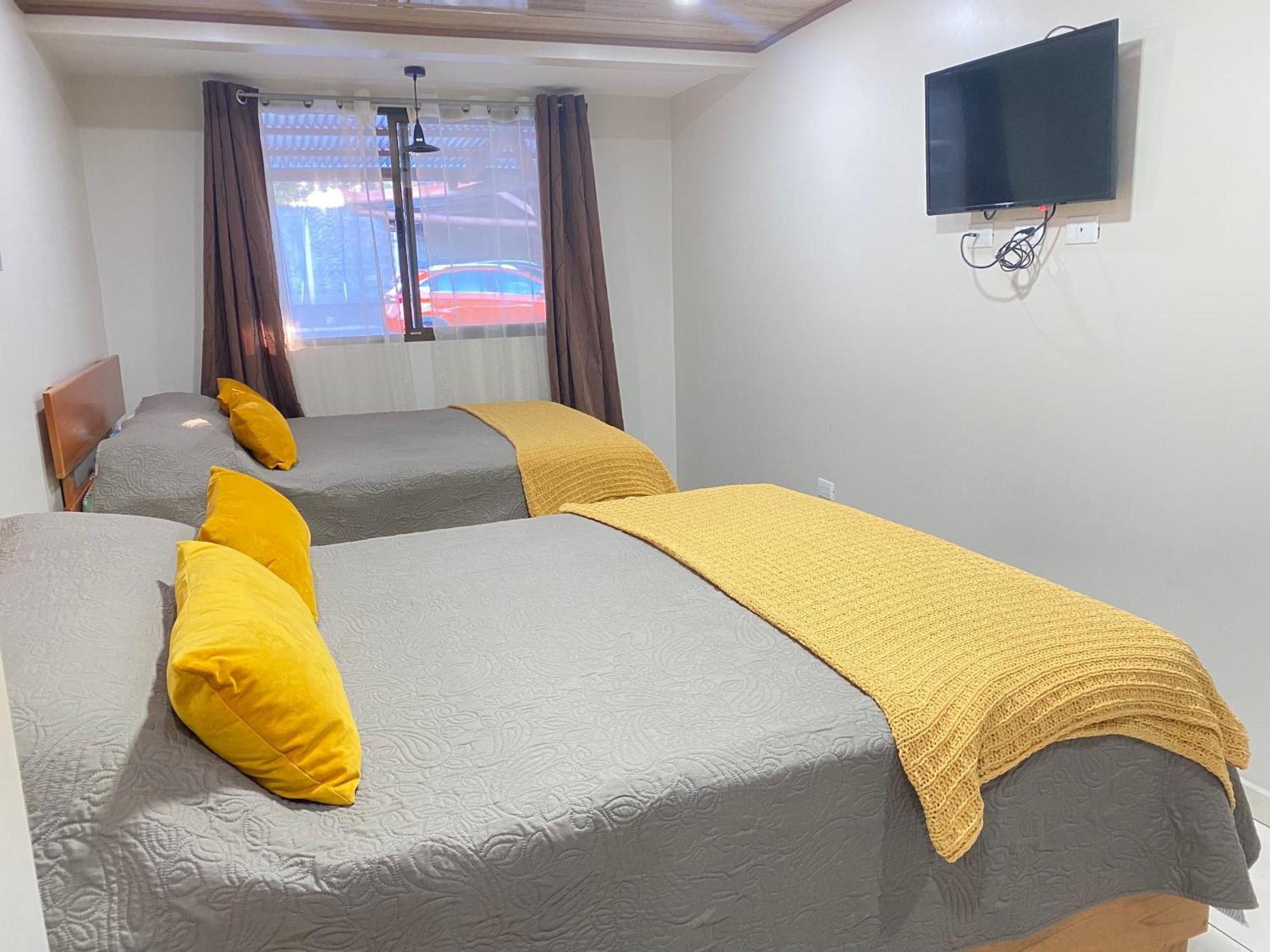 Pura Vida Apartment. 5 Min From Airport Alajuela Buitenkant foto